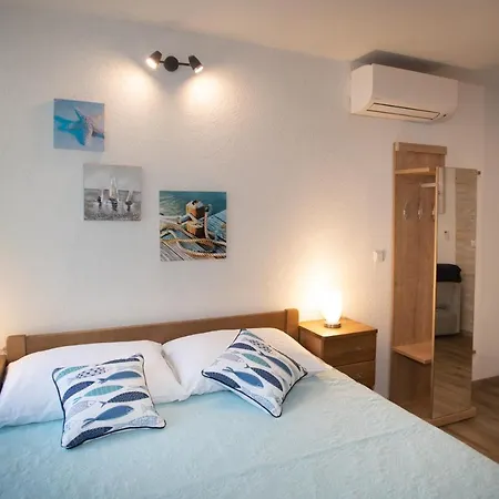 Cozy Studio In Rovinj Old Town *